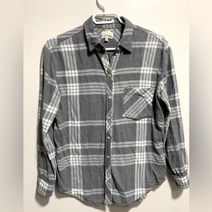 ARITZIA Wilfred Free Plaid Collared Button Down Flannel Feel Shirt